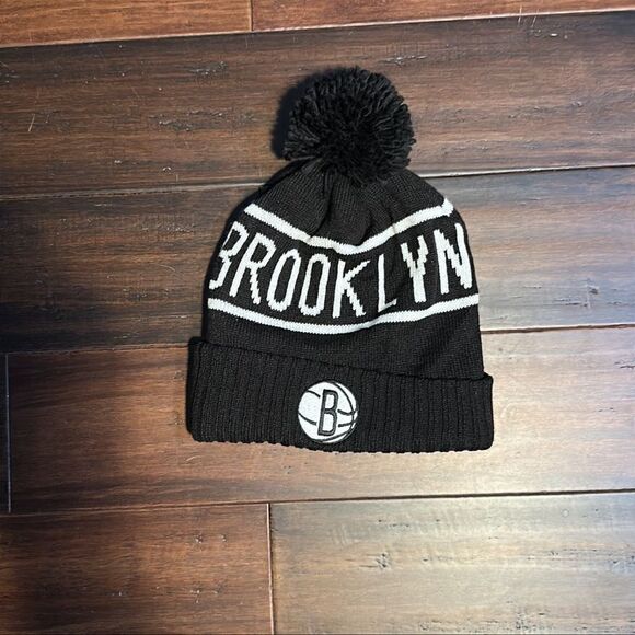 Brooklyn Nets Beanie - Picture 1 of 3